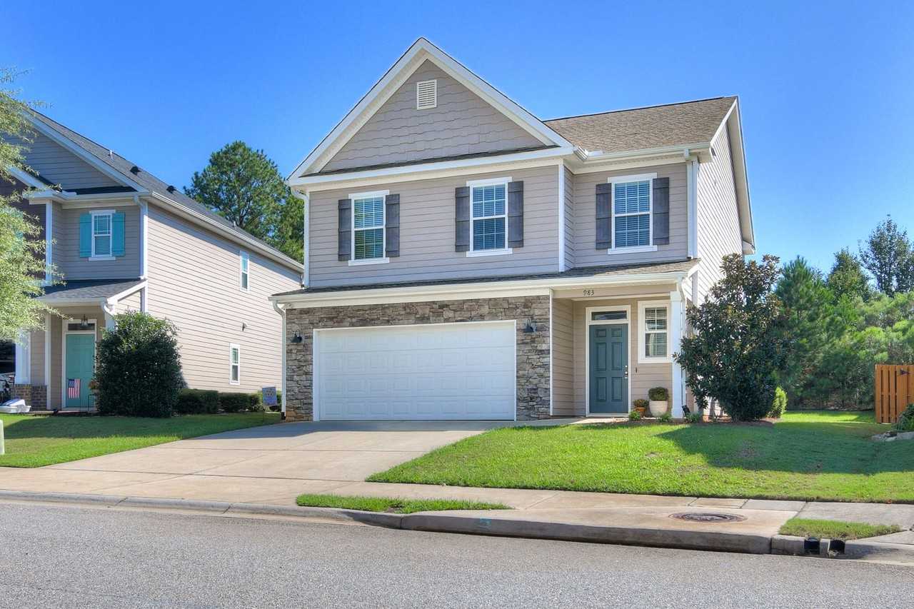983 Glenhaven Dr - Photo 3 of 37