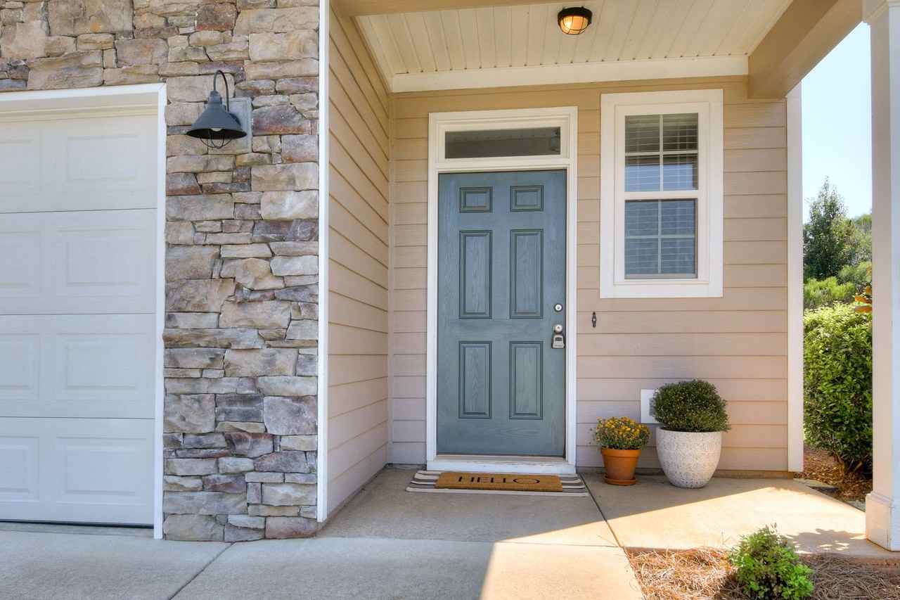 983 Glenhaven Dr - Photo 4 of 37