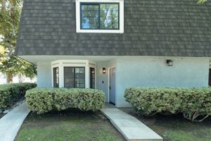featured image of 2600 Huntington Dr #A