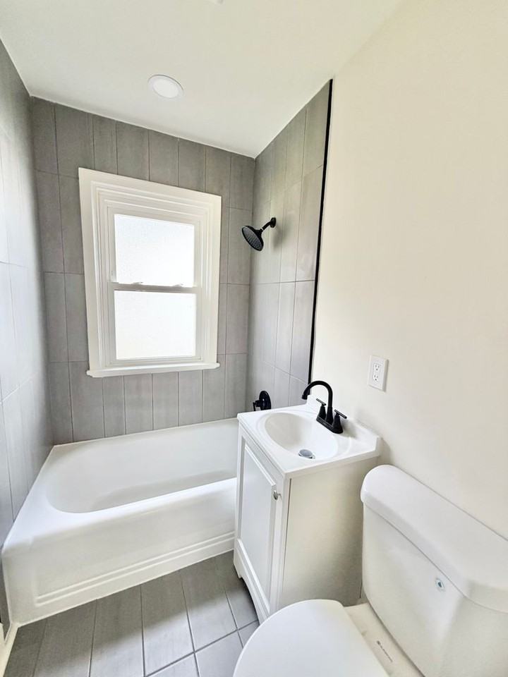 14 Caldwell Dr - Photo 7 of 10