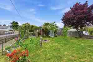 featured image of 2294 Marion St