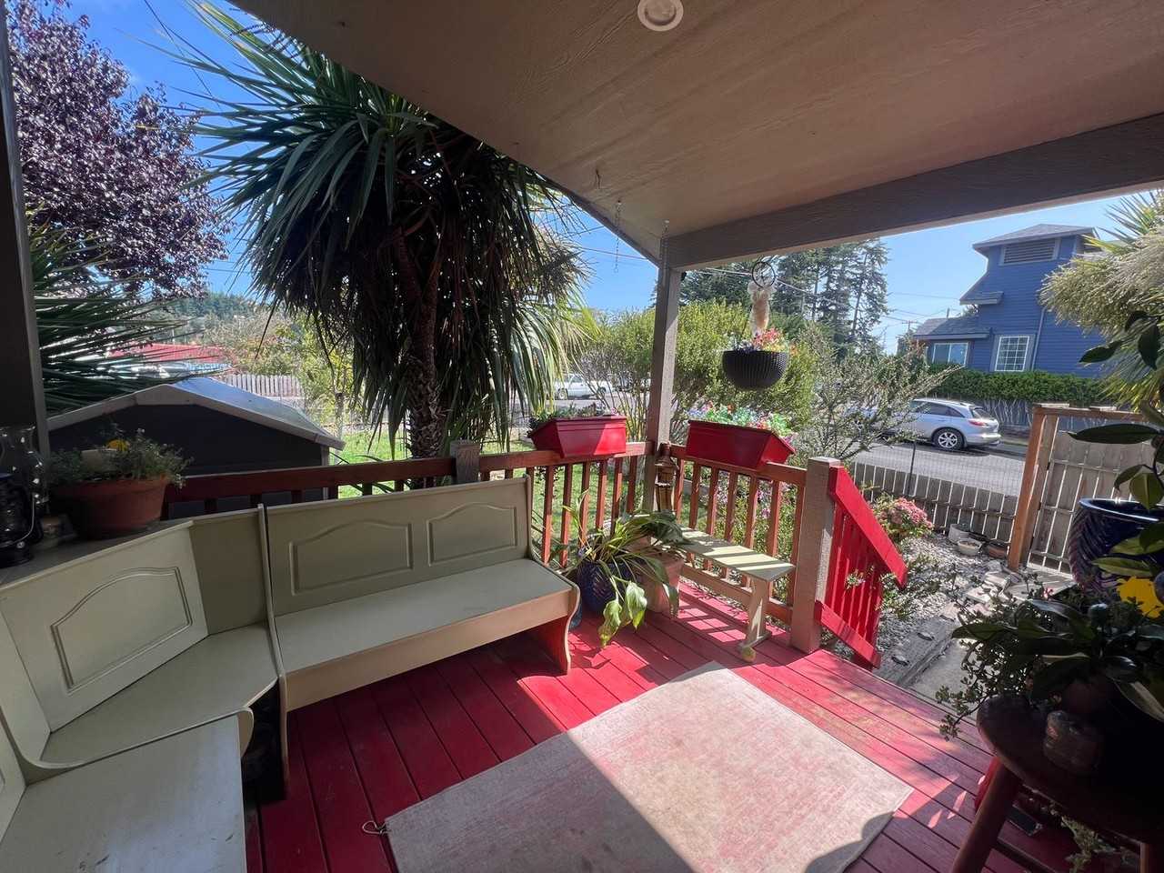 2294 Marion St - Photo 6 of 23