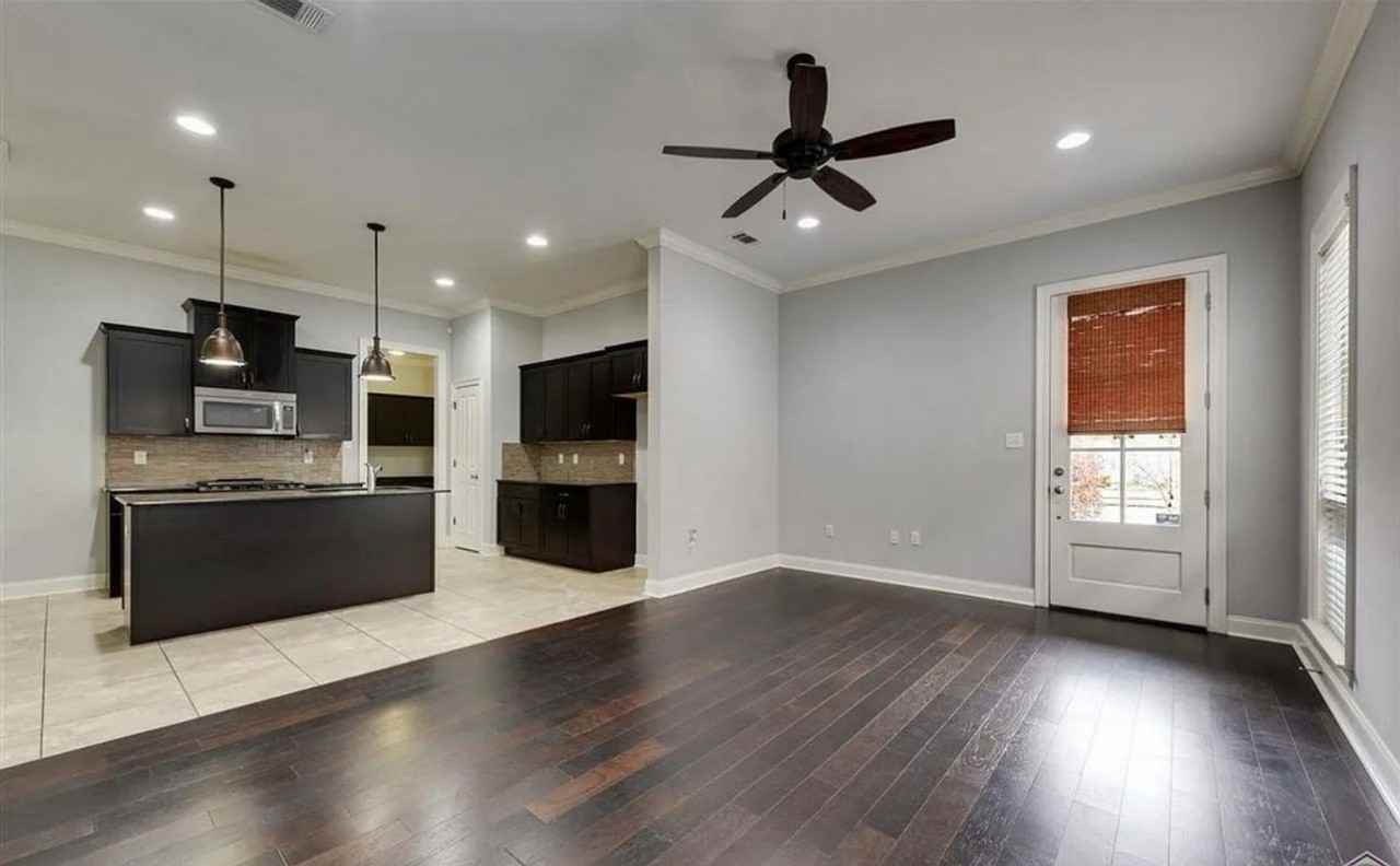 7853 Seville Ct - Photo 2 of 15