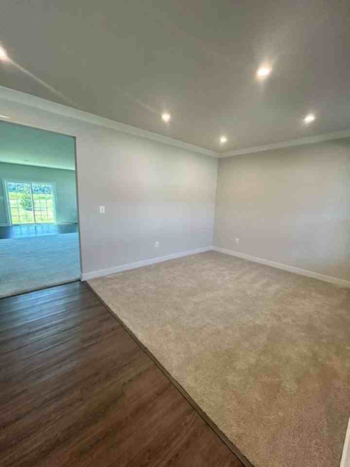 10696 Whispering Pine Ln - Photo 3 of 15