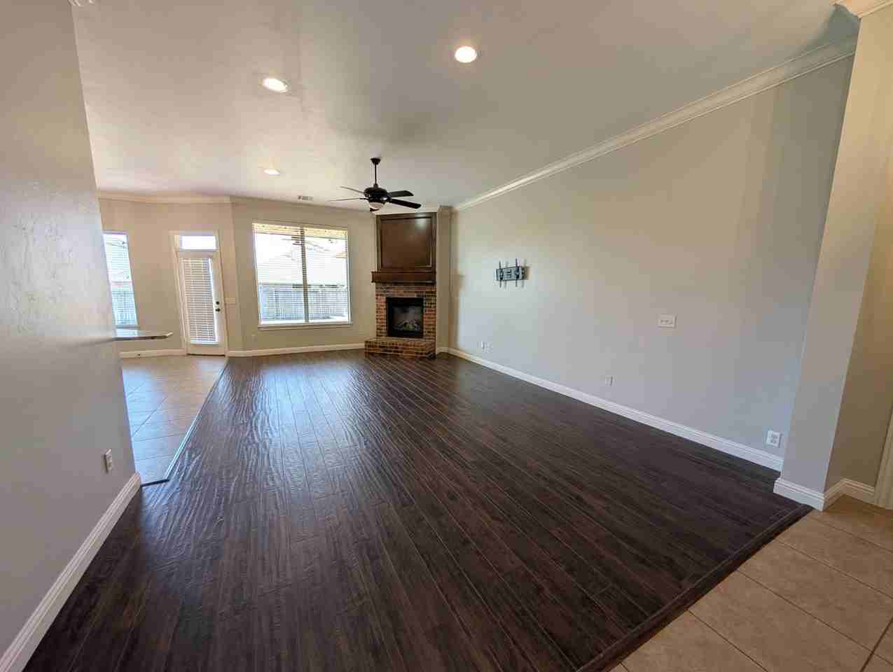 2416 Nw 153rd St - Photo 3 of 24