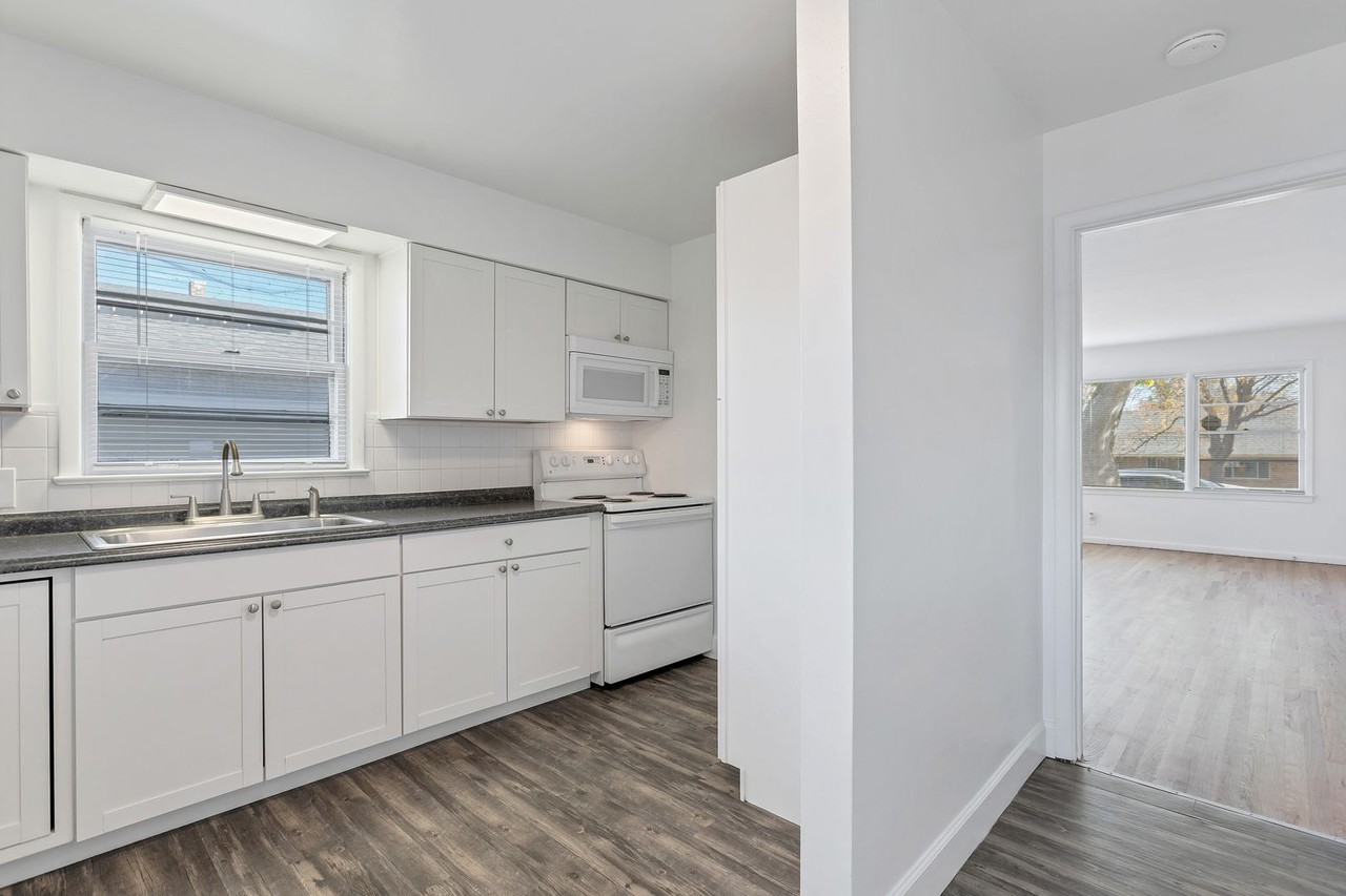 1713 18th Ave #1 - Photo 4 of 16