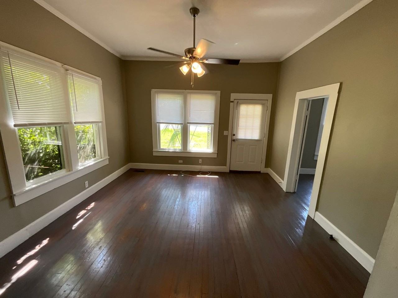4170 Baltzell St - Photo 4 of 10