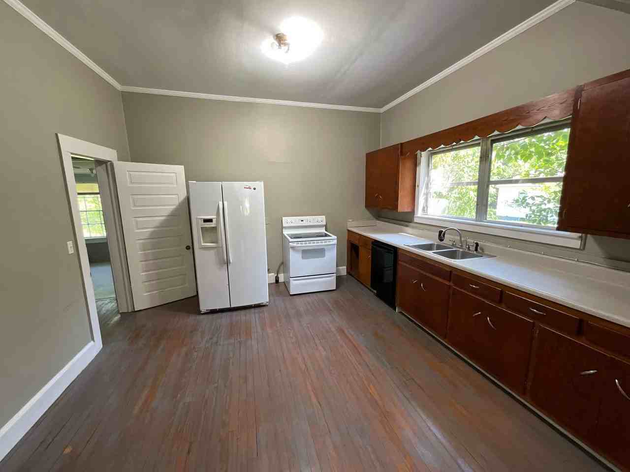 4170 Baltzell St - Photo 5 of 10