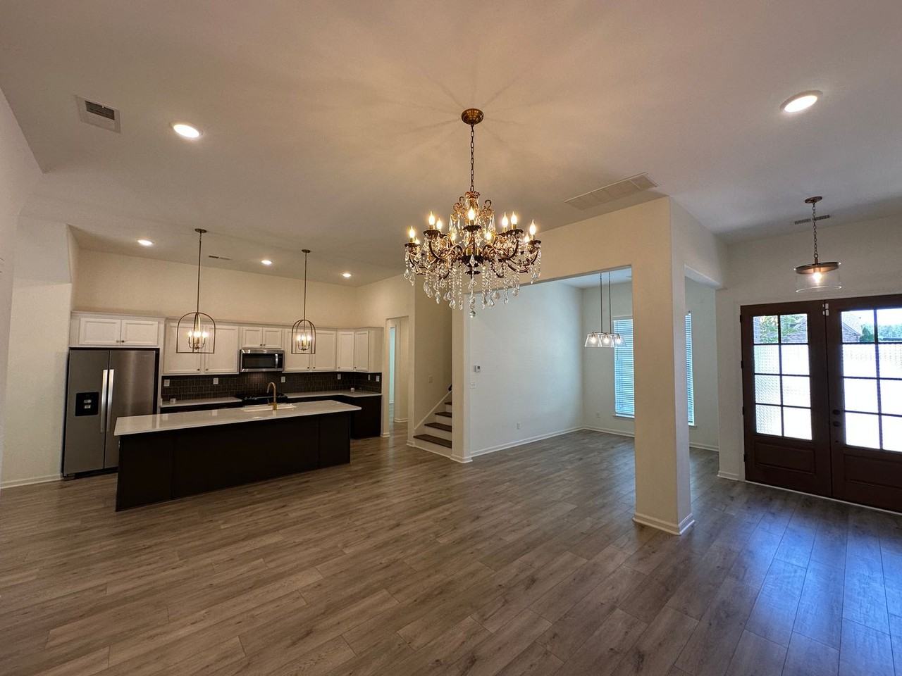 4998 Farmland Way - Photo 5 of 25