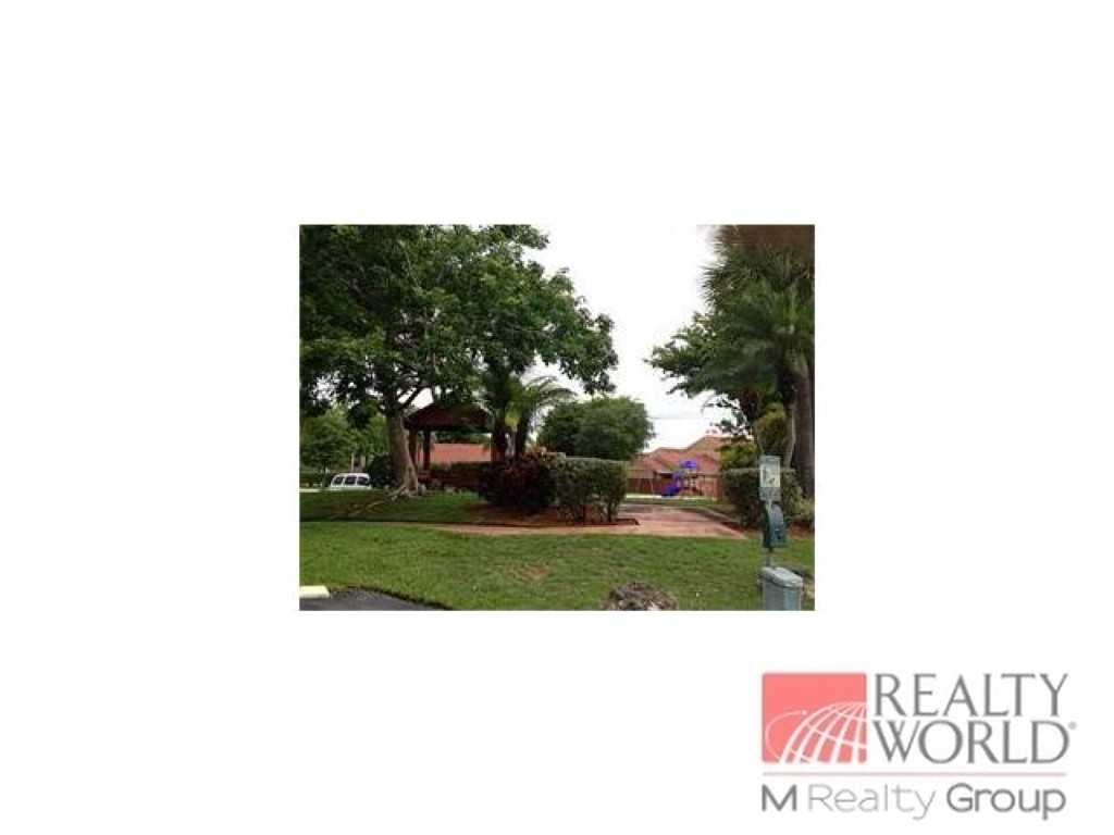 15011 Southwest 127th Circle Place North - Photo 2 of 5