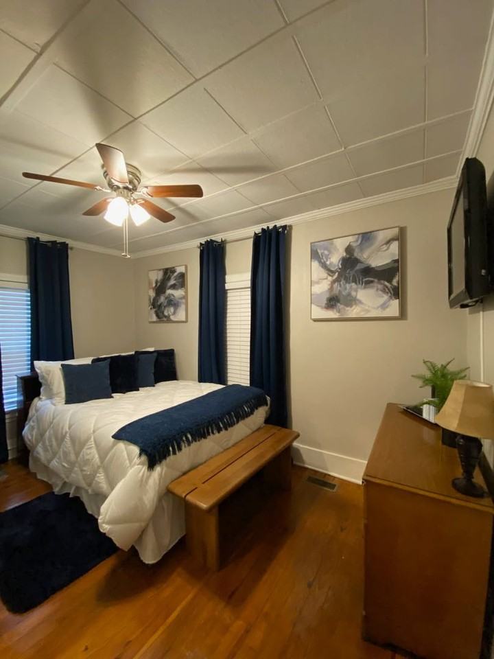 2155 Magnolia St - Photo 6 of 8
