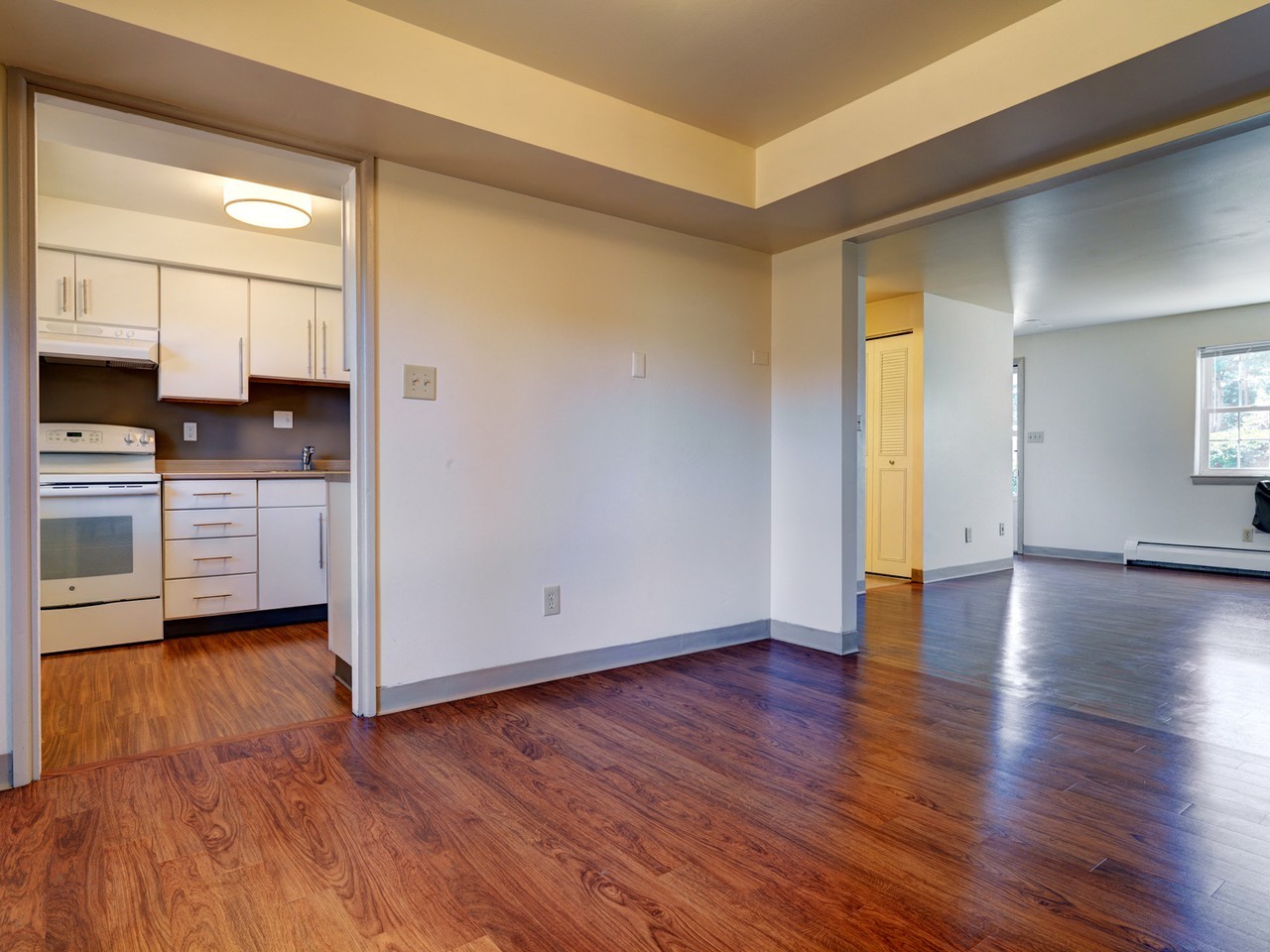 Colonial Estates - Photo 2 of 18