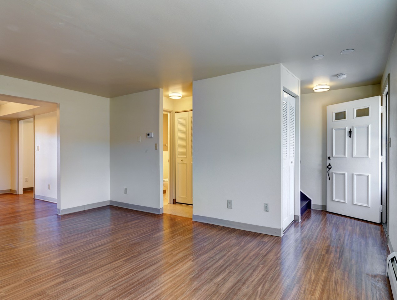 Colonial Estates - Photo 3 of 18