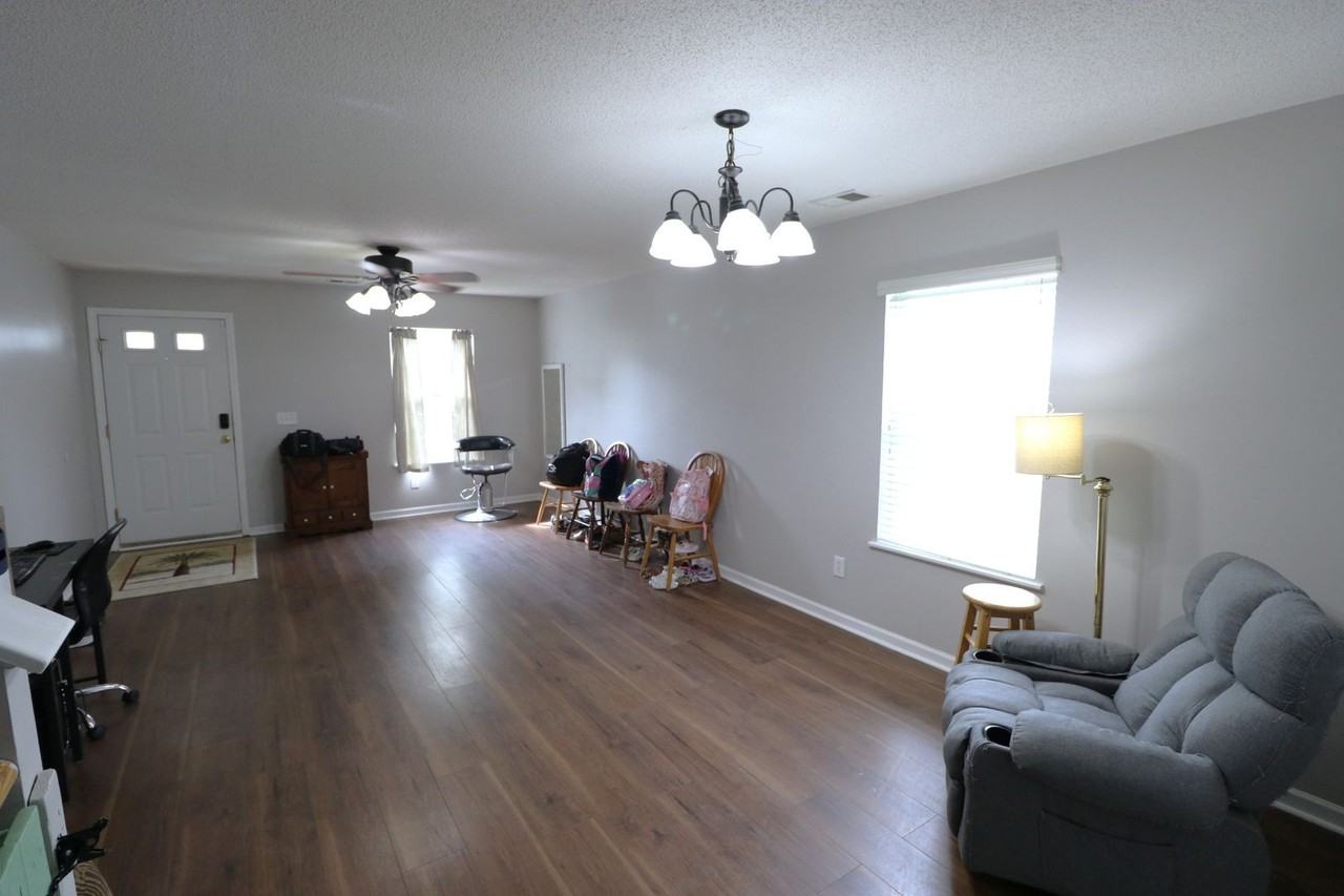 1933 Lake Carolina Dr - Photo 4 of 43