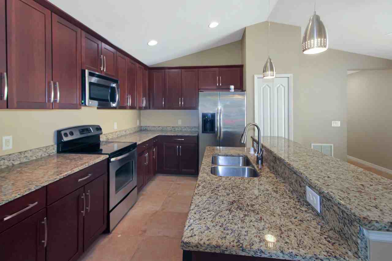 12476 Shimmering Oak Cir - Photo 5 of 14
