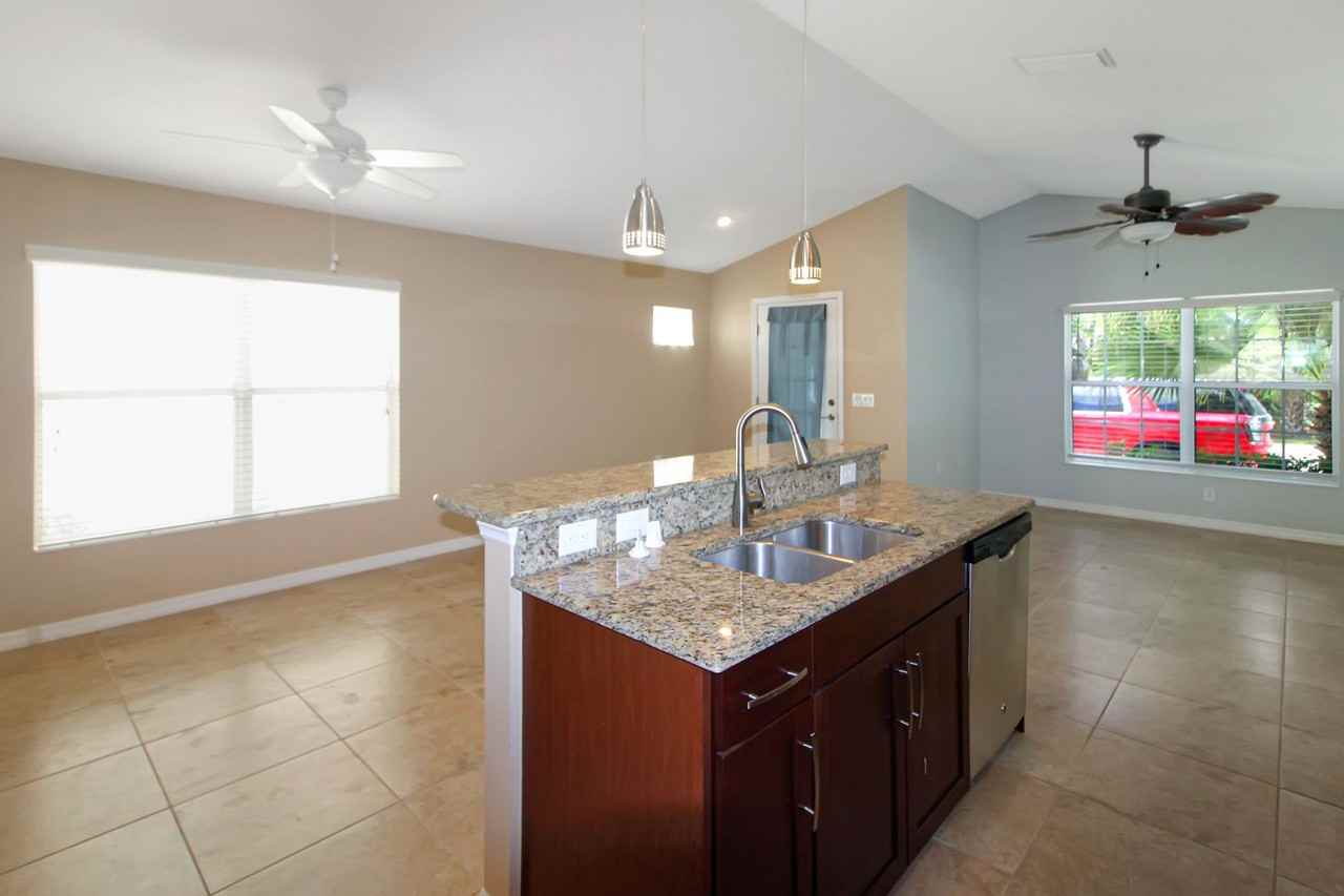 12476 Shimmering Oak Cir - Photo 6 of 14