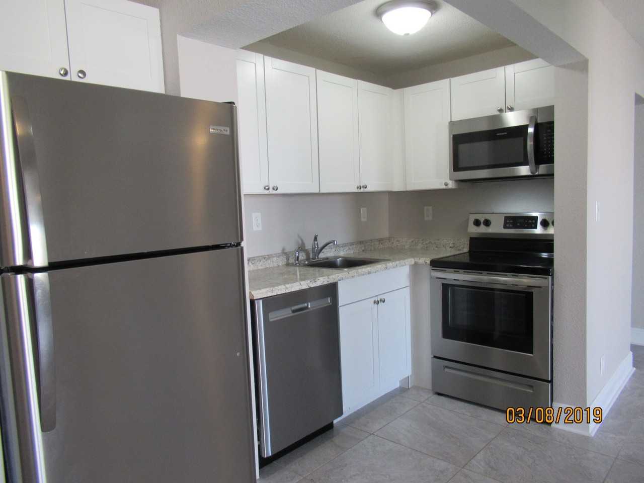3330 S Peninsula Dr - Photo 7 of 12