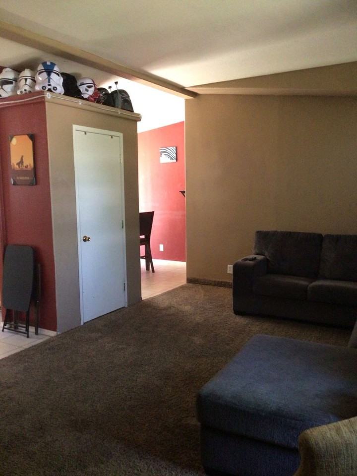 290 N Bulloch Pl - Photo 3 of 5