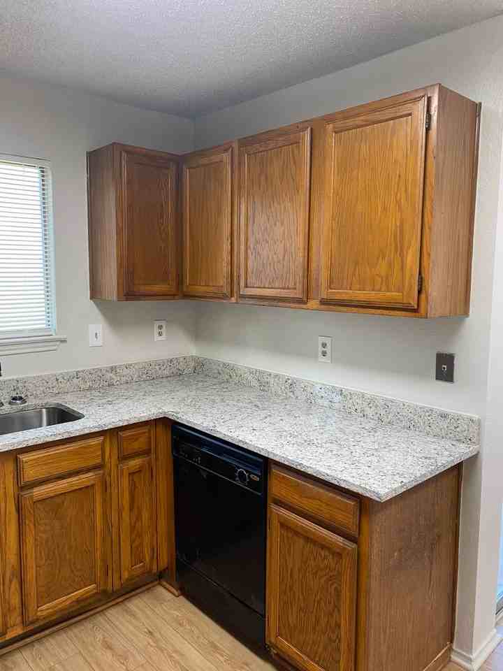 1502 Woodfern Dr - Photo 6 of 22