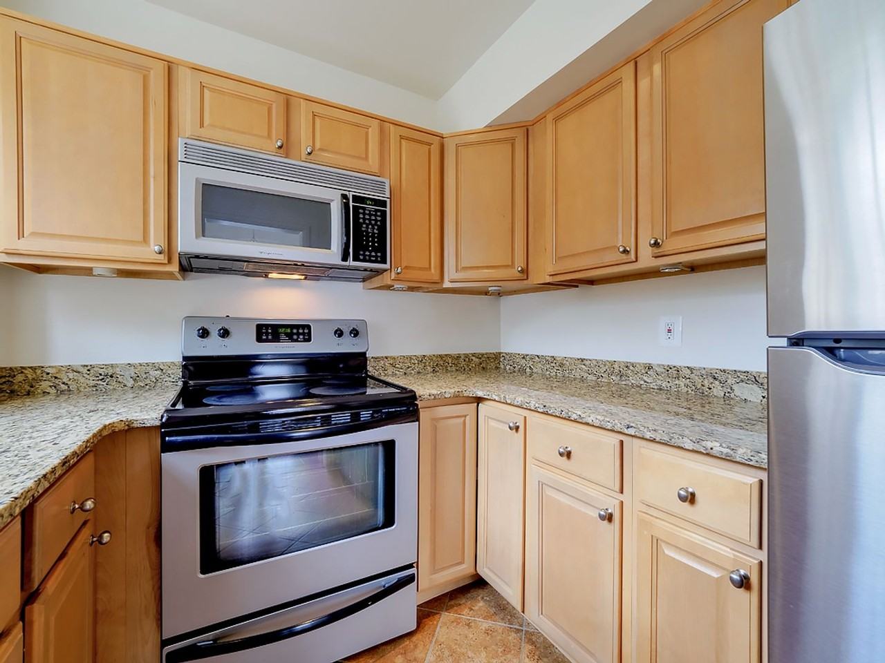 3940 Langley Ct Nw #F636 - Photo 5 of 25