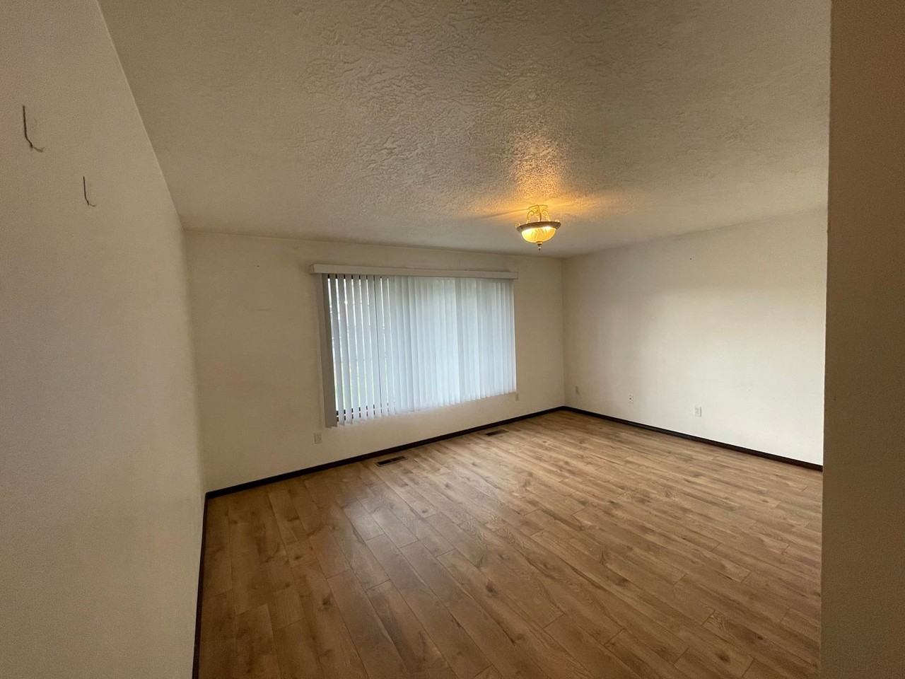 3526 Se 118th Ave - Photo 4 of 26
