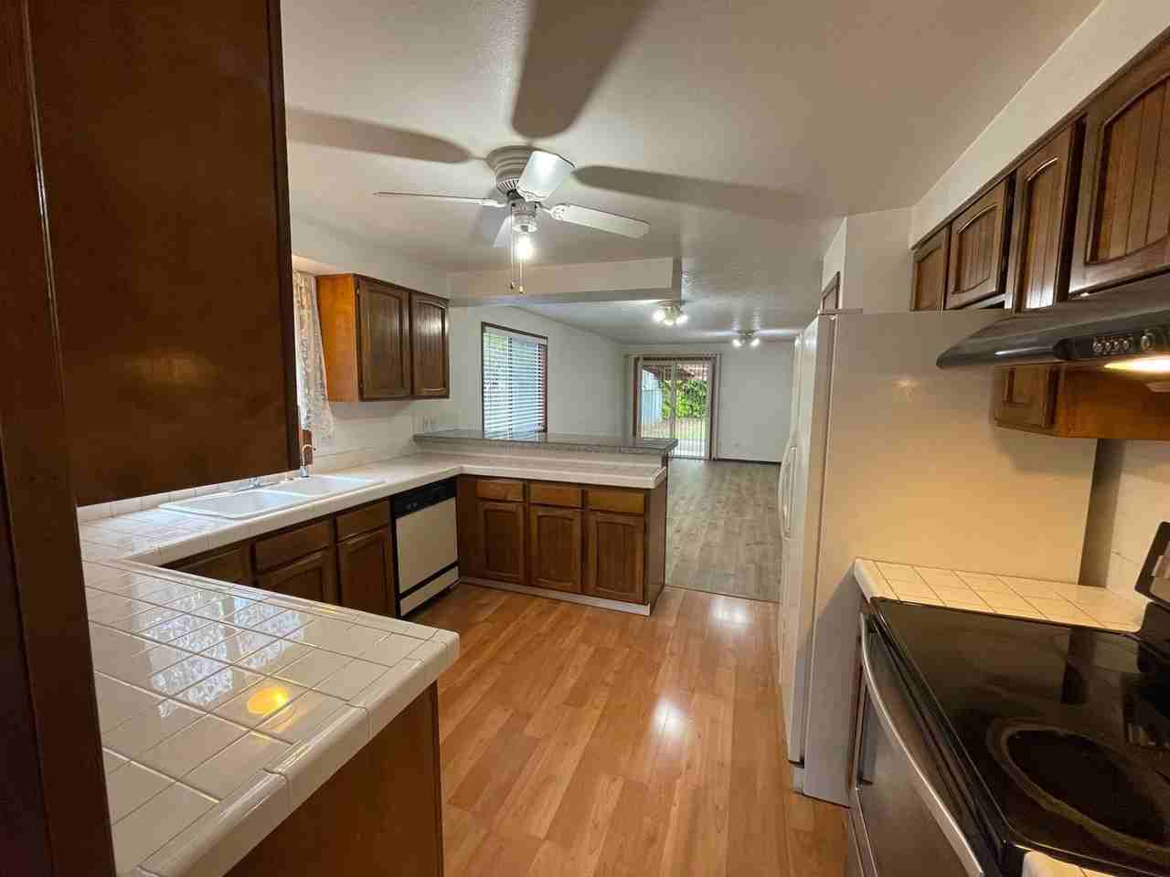 3526 Se 118th Ave - Photo 7 of 26