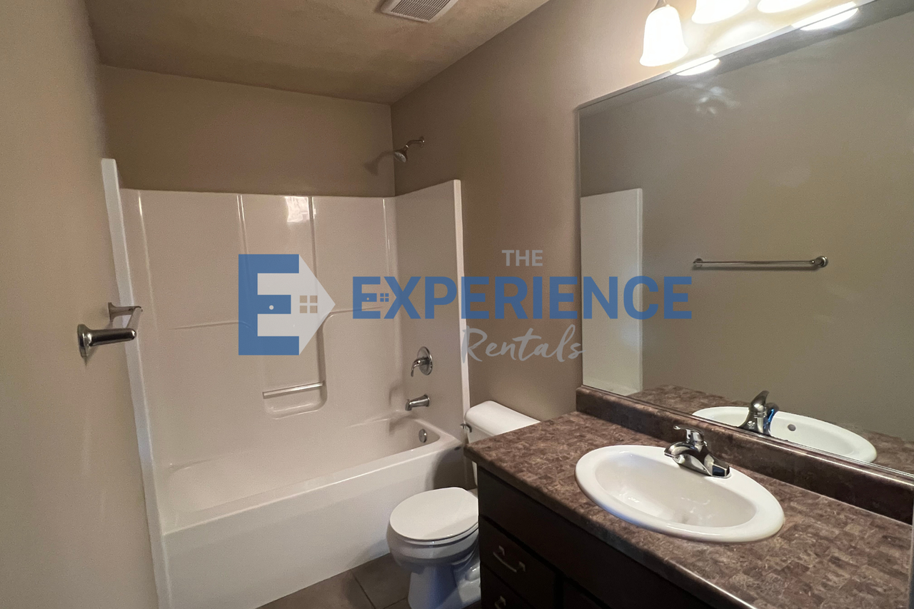 5733 W Bream Ct - Photo 6 of 15