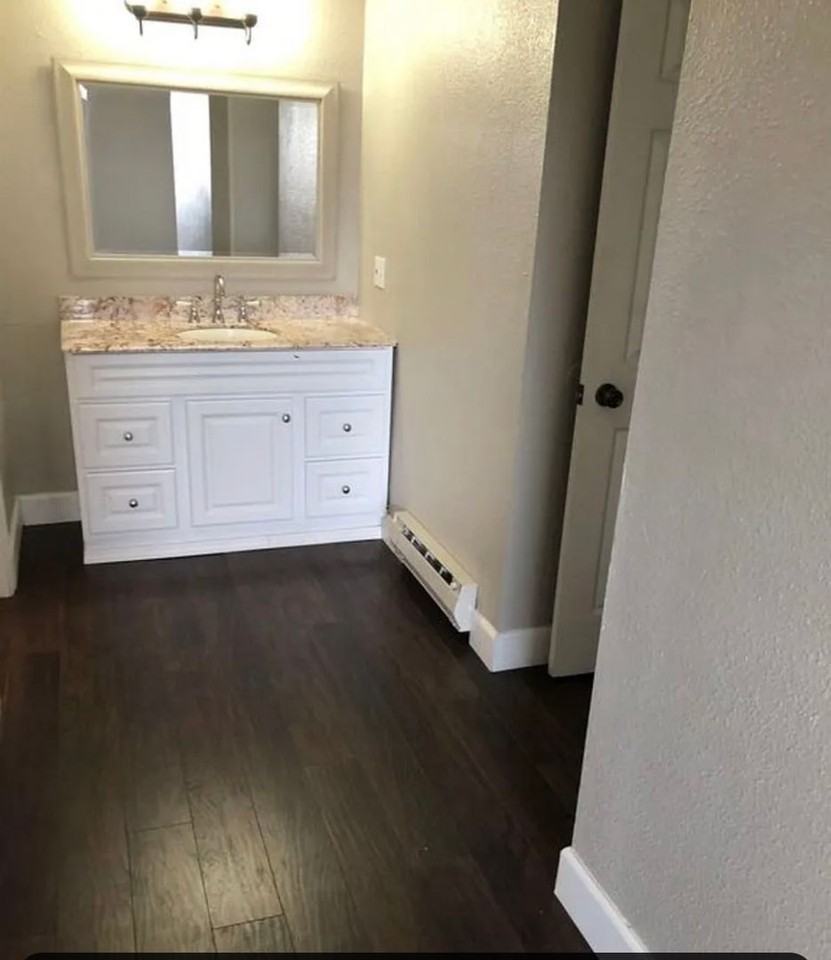 2100 Highview Ct #4 - Photo 7 of 8