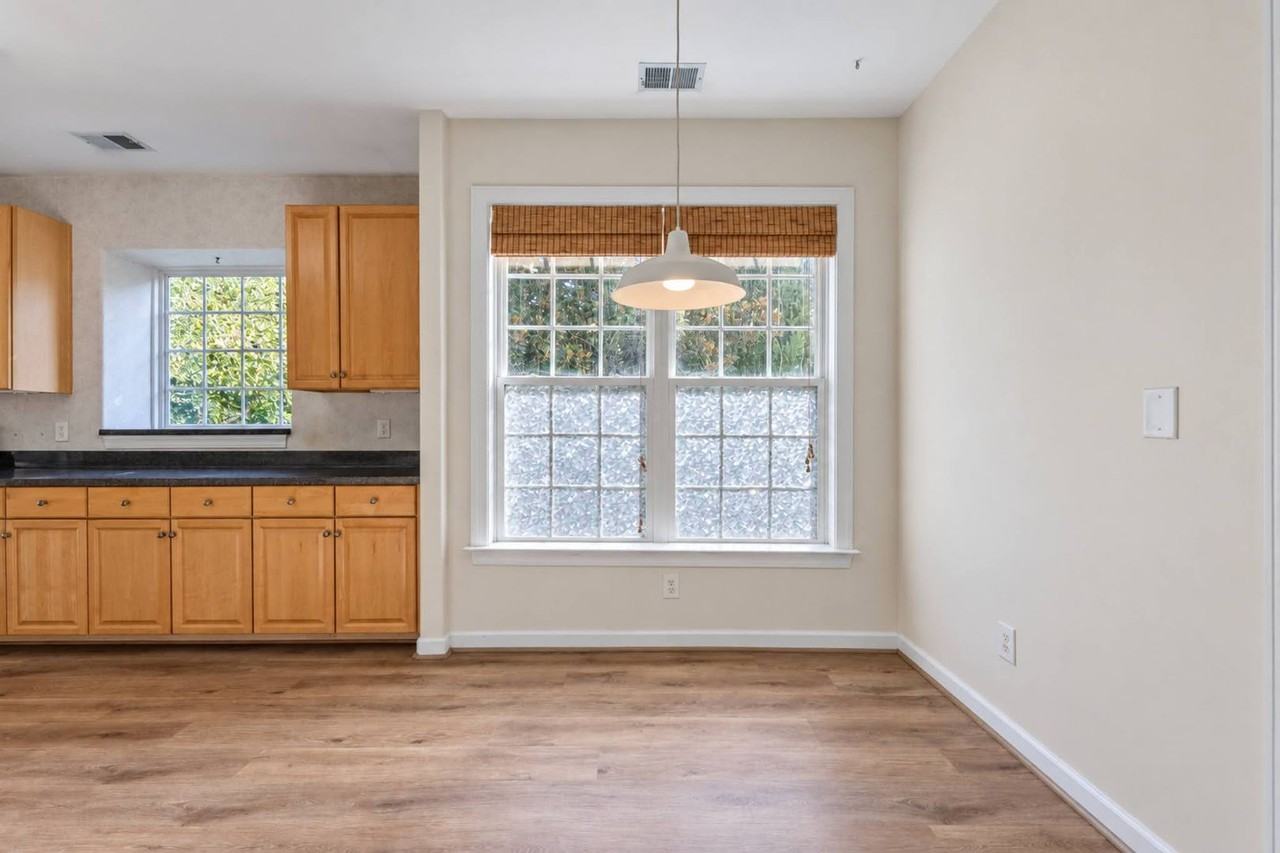 5169 Queen Bishop Ln - Photo 4 of 16
