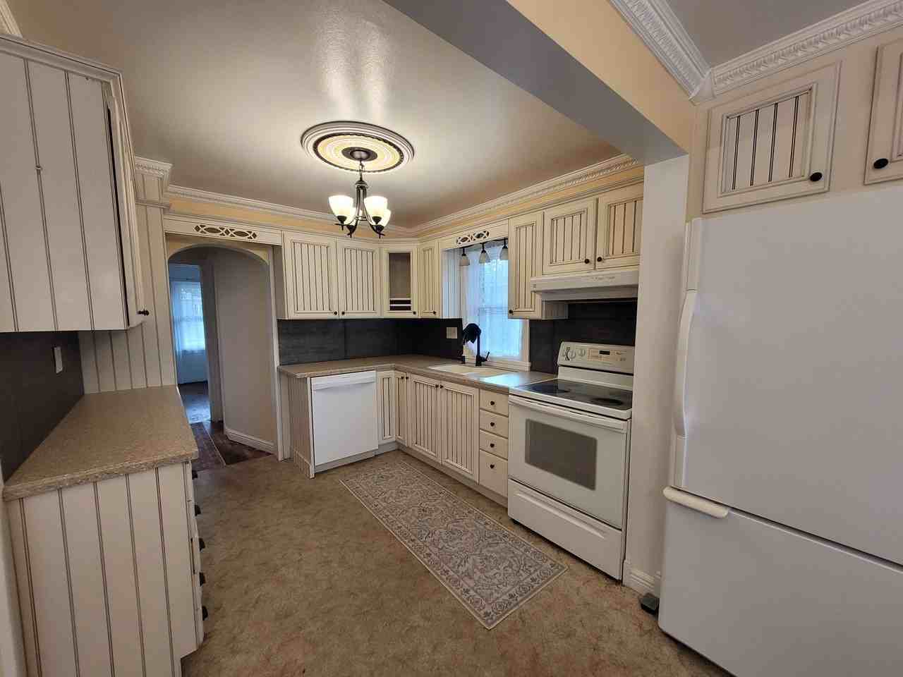 866 Starr Ave - Photo 3 of 27