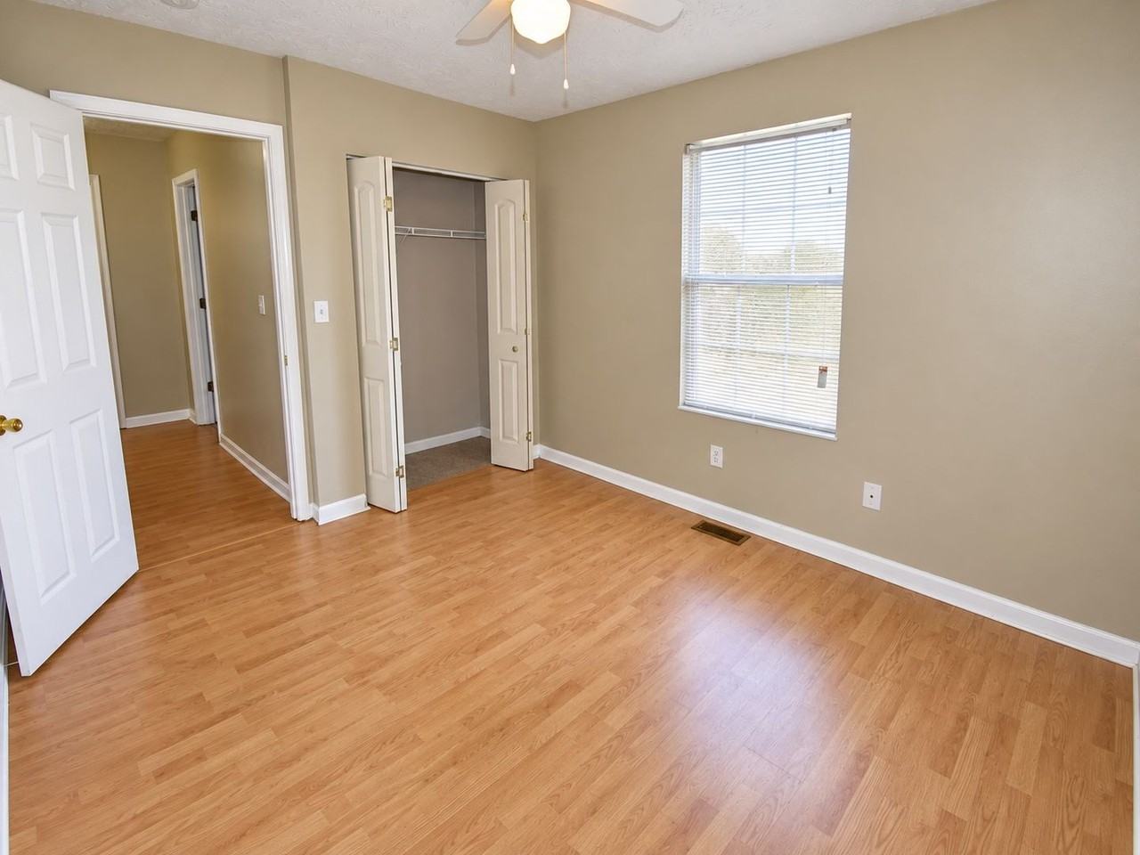 225 Waller Ave #B - Photo 5 of 6