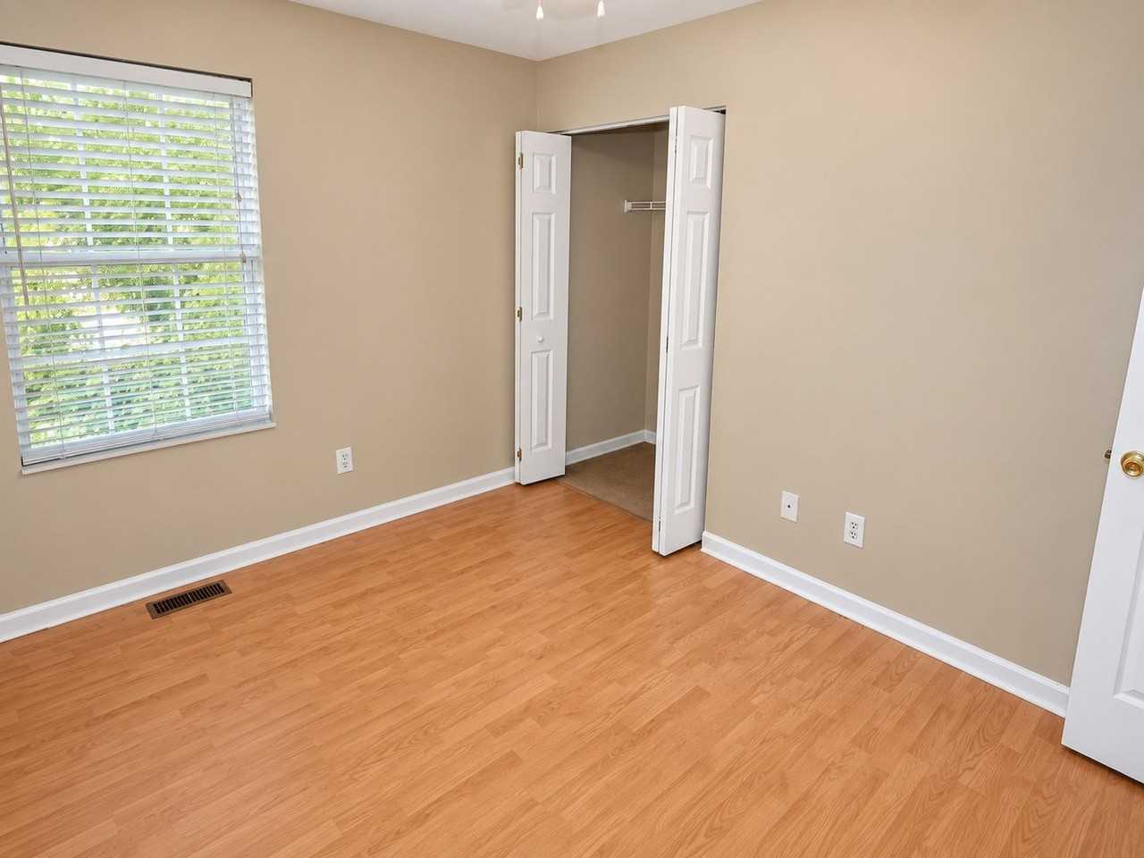 225 Waller Ave #B - Photo 6 of 6