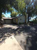 featured image of 3816 Lakeshore Blvd #B