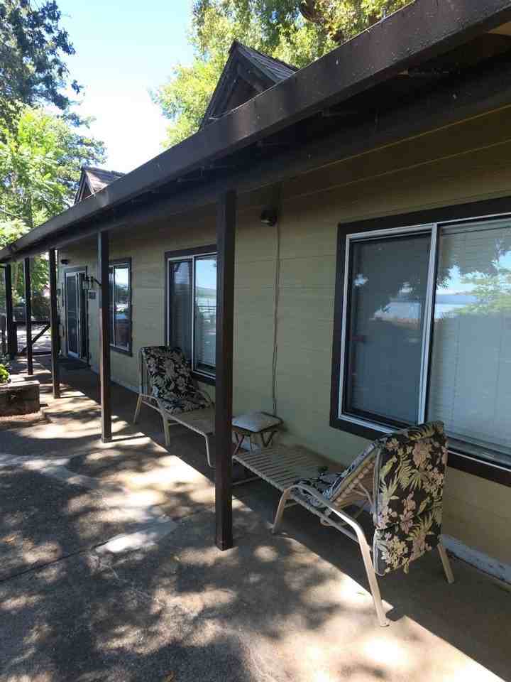 3816 Lakeshore Blvd #B - Photo 4 of 17