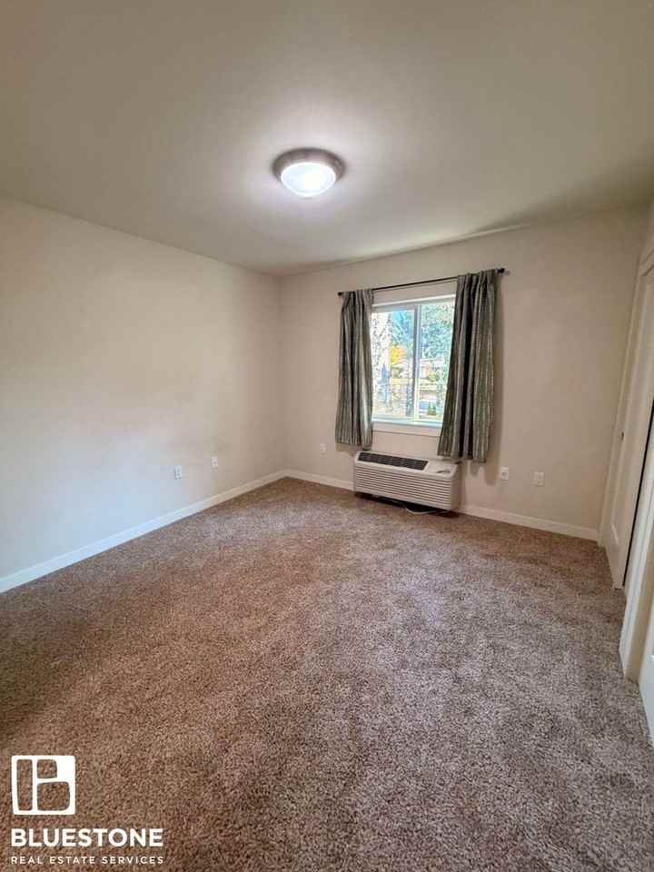 130 Ne 109th Ave - Photo 7 of 14