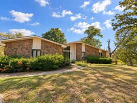 4427 Edgewood Cir - Photo 1 of 1