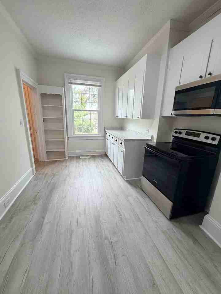 446 Stanley Ave - Photo 7 of 28