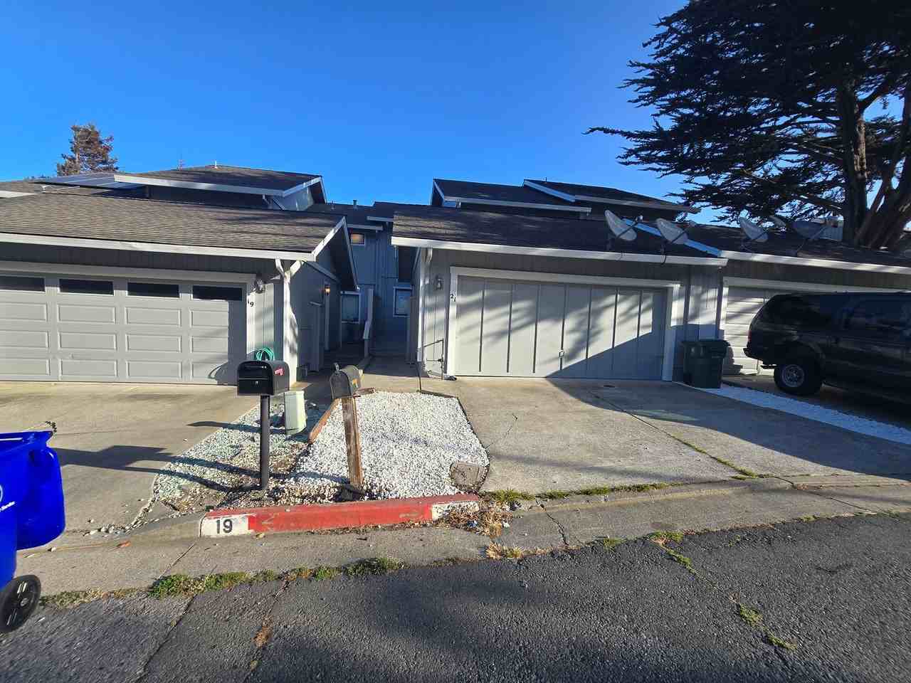 21 Dove Ln - Photo 2 of 17