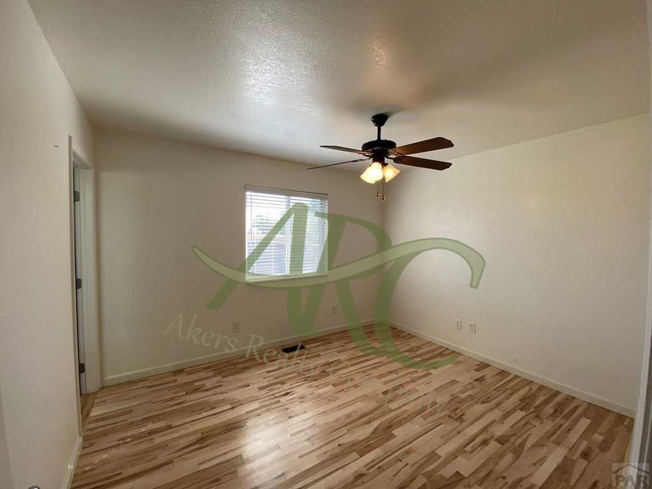 160 E Eads Dr - Photo 4 of 9