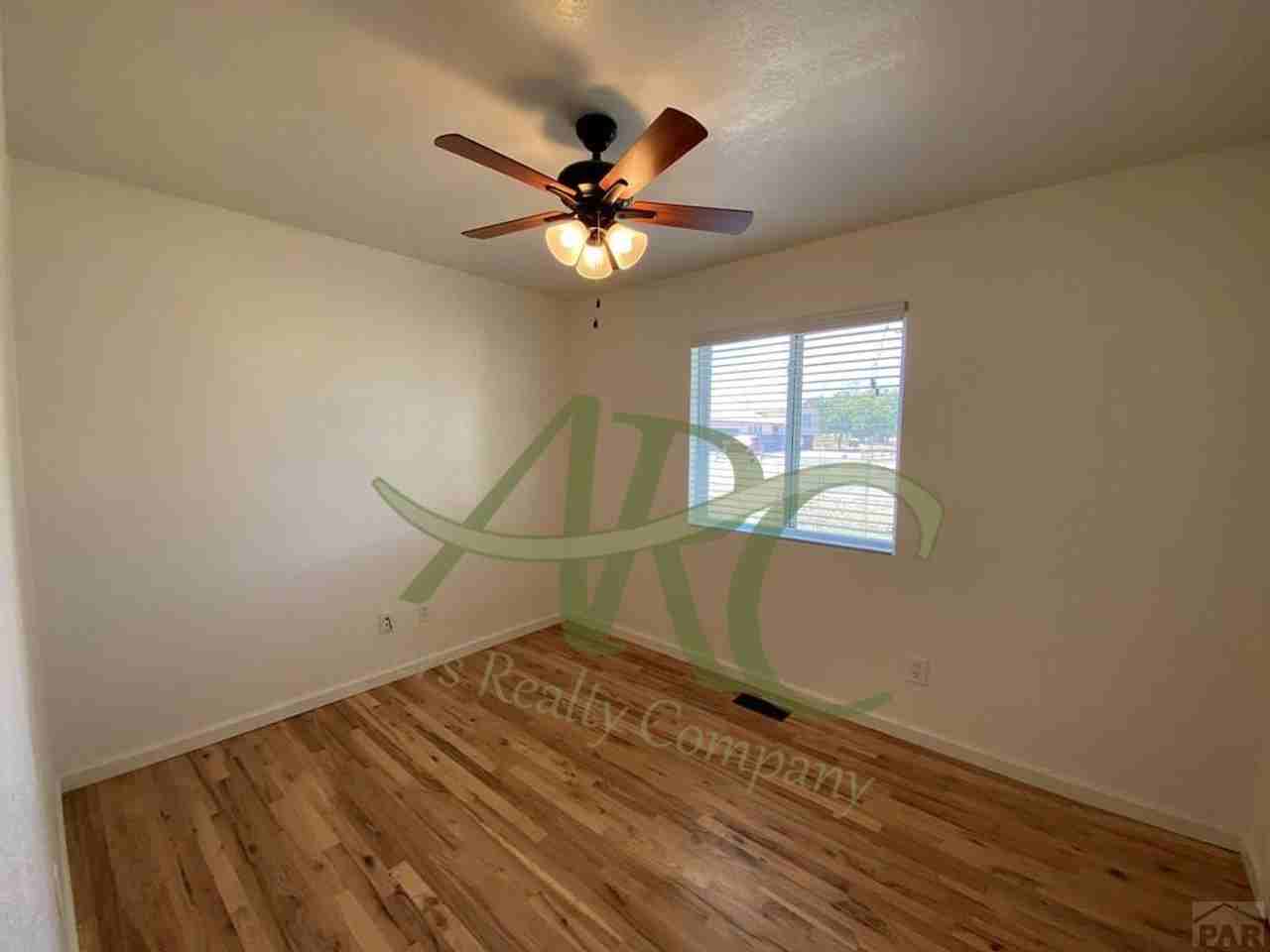 160 E Eads Dr - Photo 5 of 9