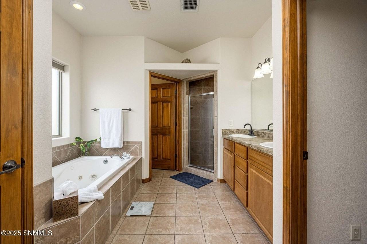 4165 Mojave Dr - Photo 5 of 8