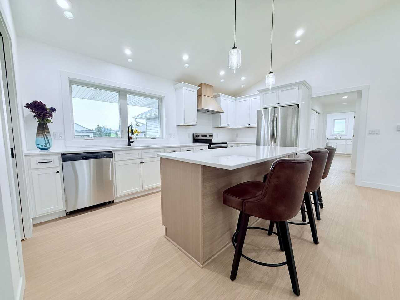 1513 Prairie Dr - Photo 4 of 25
