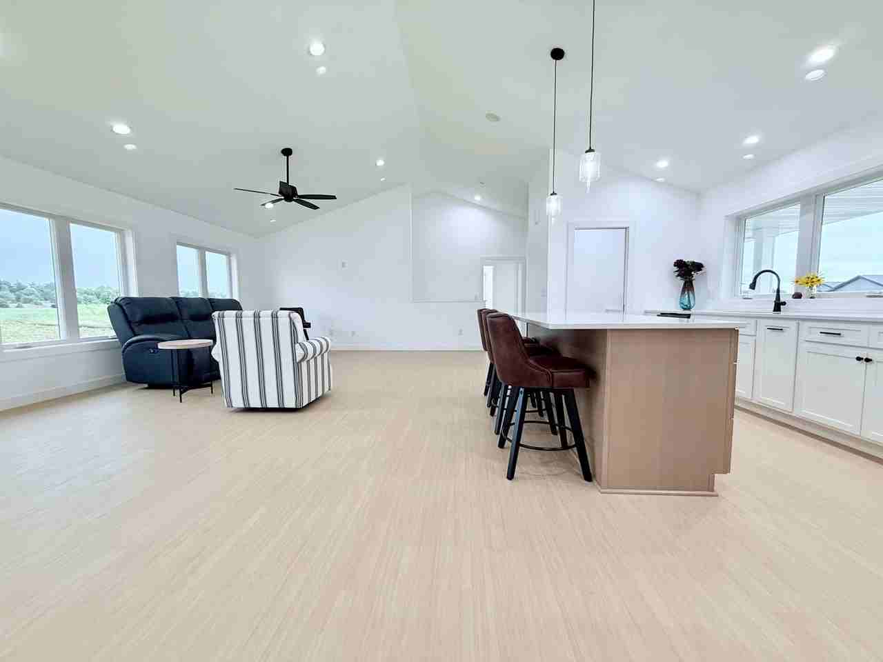 1513 Prairie Dr - Photo 6 of 25