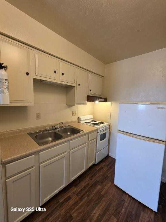 1018 N Washington St - Photo 3 of 7