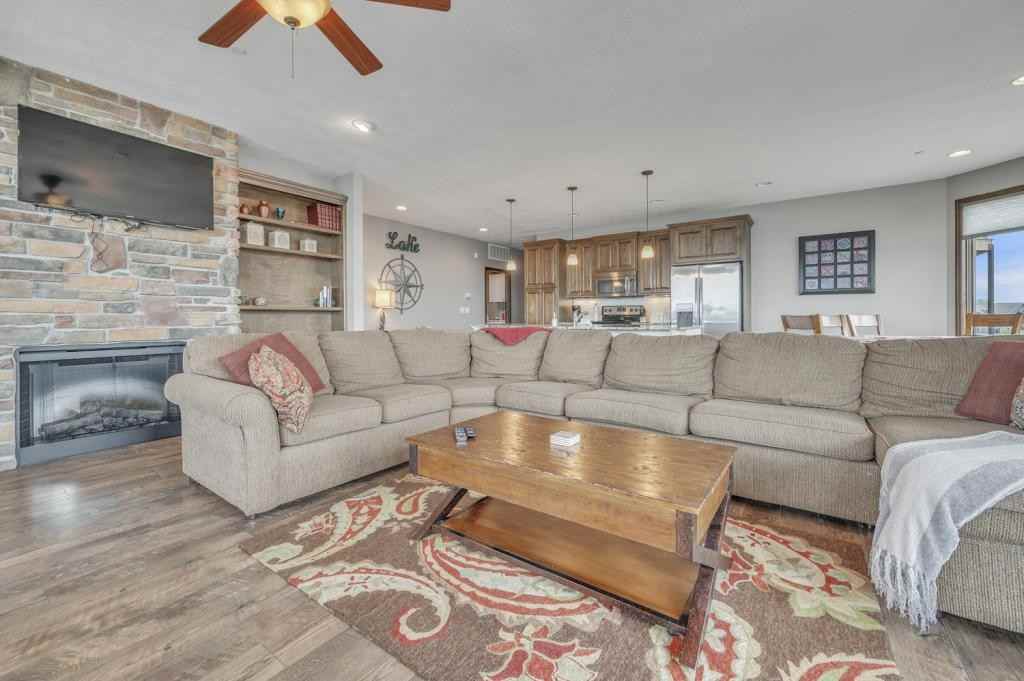 455 240th Ave - Photo 6 of 23