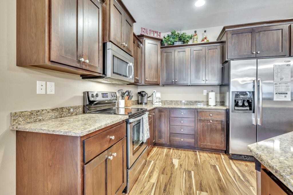 445 240th Ave - Photo 6 of 19