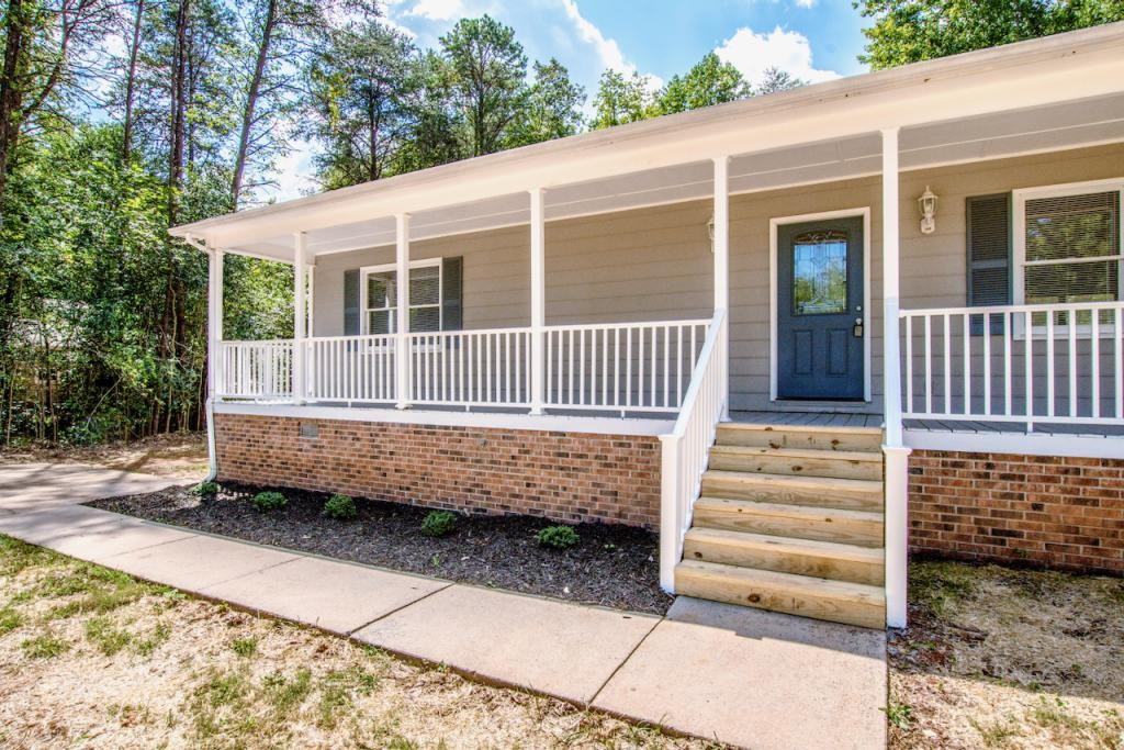 7730 Deer Track Dr - Photo 5 of 48