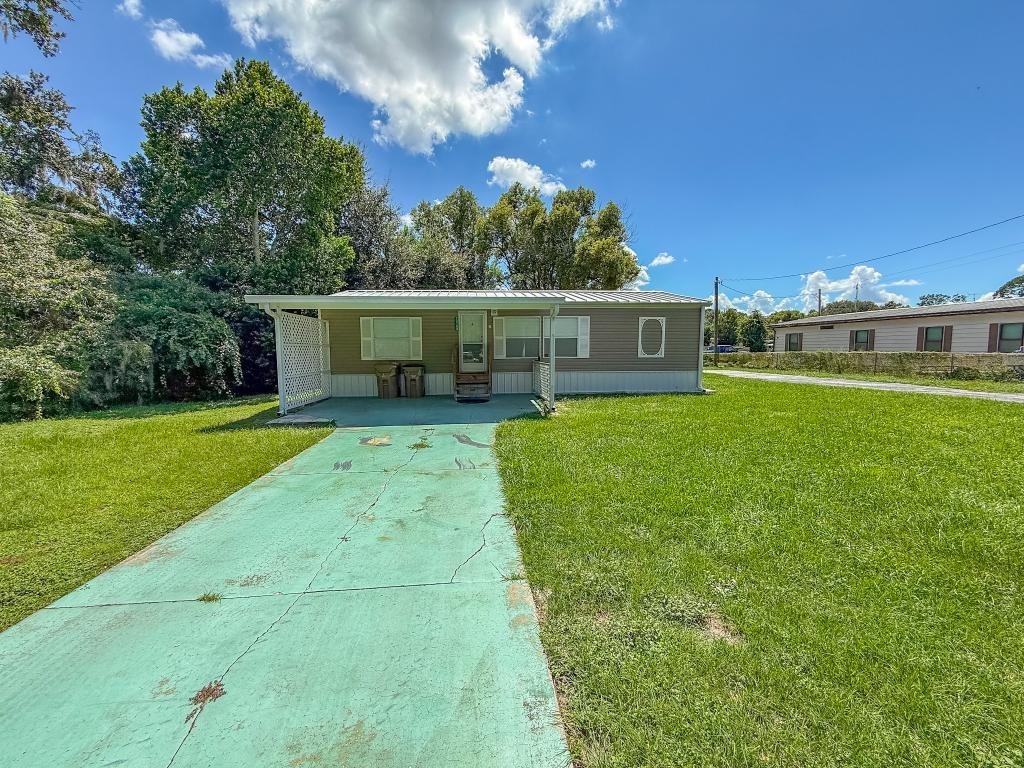 13708 Palm Dr - Photo 2 of 15