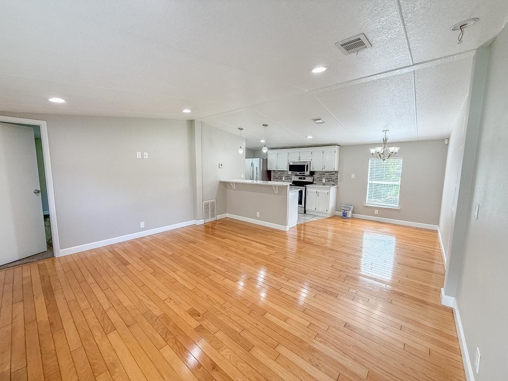 13708 Palm Dr - Photo 3 of 15