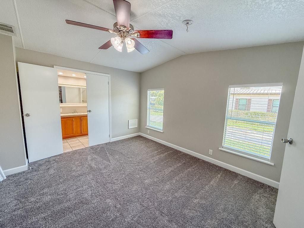 13708 Palm Dr - Photo 6 of 15